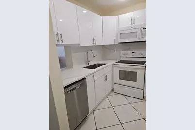 5665 W 20th Avenue #413, Hialeah, FL 33012 - Photo 3