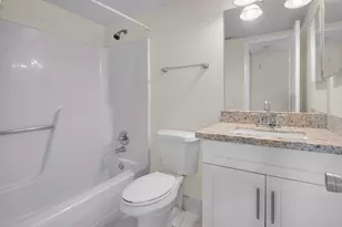 21911 Lake Forest Cir, Boca Raton, FL 33433 - Photo 23