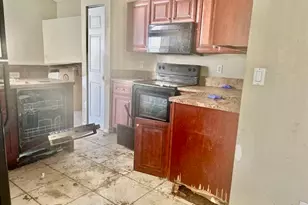 8820 N Lake Park Cir Circle N, Davie, FL 33328 - Photo 11