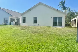 8820 N Lake Park Cir Circle N, Davie, FL 33328 - Photo 5