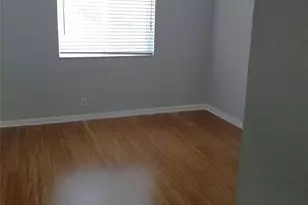 2660 NE 8th Ave, Wilton Manors, FL 33334 - Photo 9
