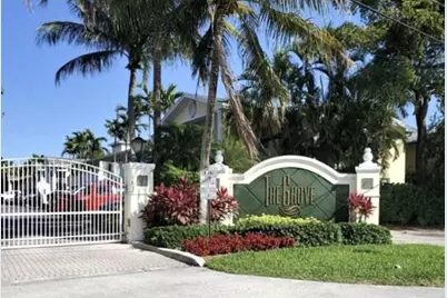 2660 NE 8th Avenue #302, Wilton Manors, FL 33334 - Photo 1