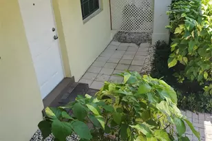 2660 NE 8th Ave, Wilton Manors, FL 33334 - Photo 15