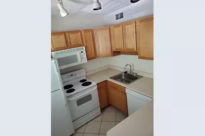 2660 NE 8th Avenue #302, Wilton Manors, FL 33334 - Photo 7