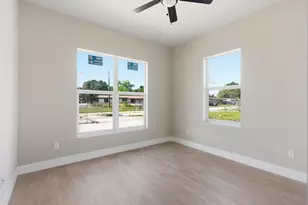 1705 NW 15th St, Fort Lauderdale, FL 33311 - Photo 13