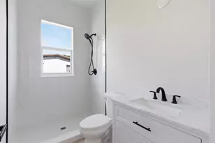 1705 NW 15th St, Fort Lauderdale, FL 33311 - Photo 11