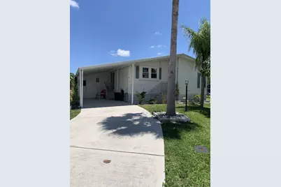 9 Universidad Lane, Port Saint Lucie, FL 34952 - Photo 3