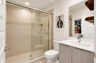 4716 NW 84th Ct, Doral, FL 33166 - Photo 5