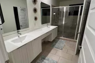 4716 NW 84th Ct, Doral, FL 33166 - Photo 23
