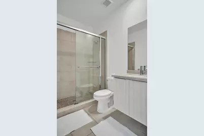 4716 NW 84th Court, Doral, FL 33166 - Photo 15