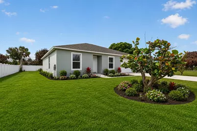 330 SE Huron Terrace, Port Saint Lucie, FL 34983 - Photo 3