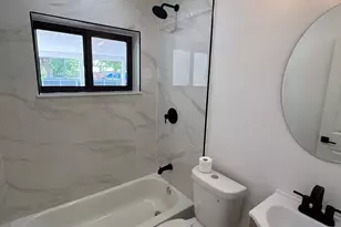 1350 NE 162nd St, North Miami Beach, FL 33162 - Photo 27
