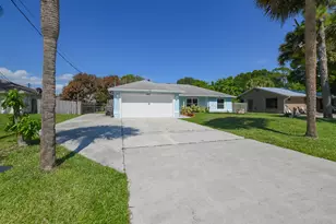 5805 Cassia Dr, Fort Pierce, FL 34982 - Photo 5