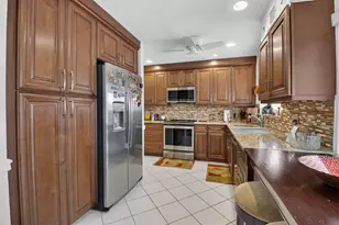 21435 Campo Allegro Dr, Boca Raton, FL 33433 - Photo 5
