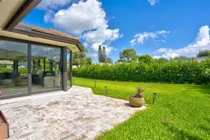 429 Pine Villa Dr, Atlantis, FL 33462 - Photo 7