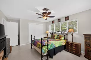 601 Evelyn Ct, West Palm Beach, FL 33413 - Photo 19