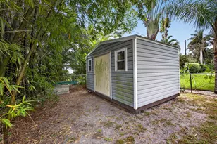 601 Evelyn Ct, West Palm Beach, FL 33413 - Photo 41