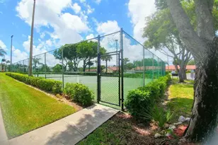 1105 Green Pine Blvd, West Palm Beach, FL 33409 - Photo 11