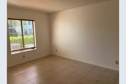 1105 Green Pine Boulevard #C1, West Palm Beach, FL 33409 - Photo 7