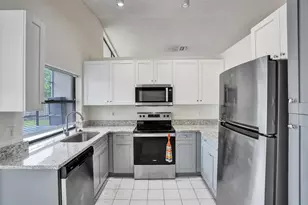 3151 NW 107th Dr, Sunrise, FL 33351 - Photo 7