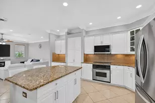 2214 Ridgewood Cir, Royal Palm Beach, FL 33411 - Photo 3