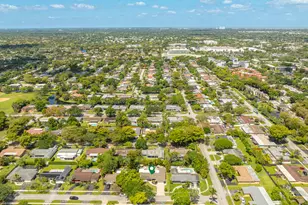 1431 NW 70th Way, Plantation, FL 33313 - Photo 57