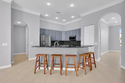 7041 SE Bay Hill Drive, Stuart, FL 34997 - Photo 15