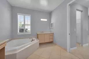 7041 SE Bay Hill Dr, Stuart, FL 34997 - Photo 27