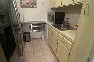 900 SW 10th Terrace, Hallandale Beach, FL 33009 - Photo 11