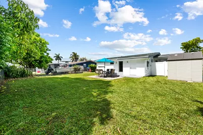 2411 Gulfstream Drive, Miramar, FL 33023 - Photo 21