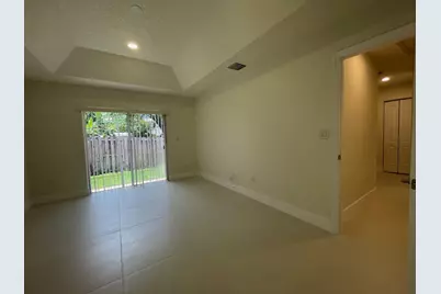 1806 NW 98th Avenue NW, Pembroke Pines, FL 33024 - Photo 43