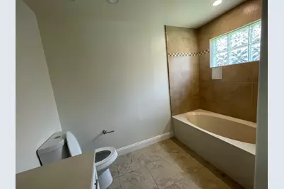 1806 NW 98th Avenue NW, Pembroke Pines, FL 33024 - Photo 45
