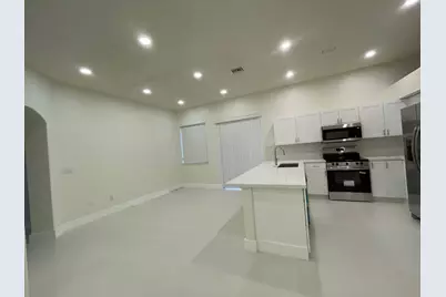 1806 NW 98th Avenue NW, Pembroke Pines, FL 33024 - Photo 17