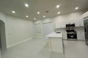 1806 NW 98th Ave NW, Pembroke Pines, FL 33024 - Photo 17