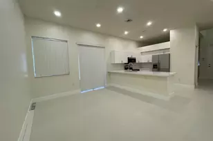 1806 NW 98th Ave NW, Pembroke Pines, FL 33024 - Photo 19