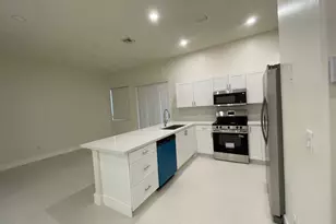 1806 NW 98th Ave NW, Pembroke Pines, FL 33024 - Photo 15