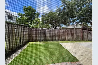 1806 NW 98th Avenue NW, Pembroke Pines, FL 33024 - Photo 55