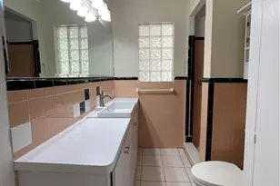 1969 NE 4th St, Deerfield Beach, FL 33441 - Photo 11