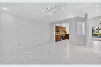 7558 Ironbridge Circle, Delray Beach, FL 33446 - Photo 11