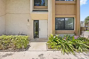 28 Wimbledon Lake Dr, Plantation, FL 33324 - Photo 23