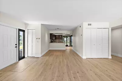 28 Wimbledon Lake Drive #222, Plantation, FL 33324 - Photo 7