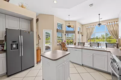 8027 N Savannah Circle, Davie, FL 33328 - Photo 9
