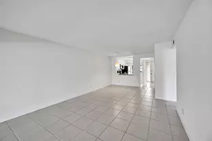 2297 SW 15th St, Deerfield Beach, FL 33442 - Photo 9