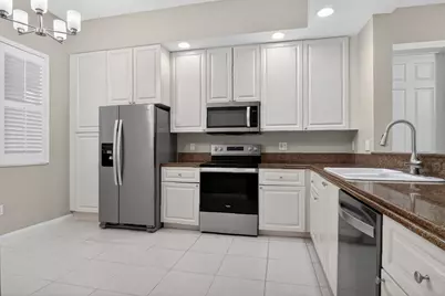 37 E Harbour Isle Dr Drive E #106, Fort Pierce, FL 34949 - Photo 7