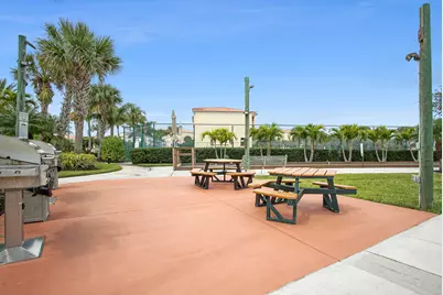 37 E Harbour Isle Dr Drive E #106, Fort Pierce, FL 34949 - Photo 45