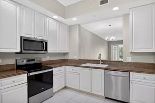 37 E Harbour Isle Dr Dr E, Fort Pierce, FL 34949 - Photo 9