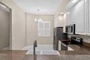 37 E Harbour Isle Dr Dr E, Fort Pierce, FL 34949 - Photo 11