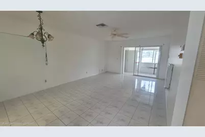 2805 Crosley Drive E #Apt E, West Palm Beach, FL 33415 - Photo 5