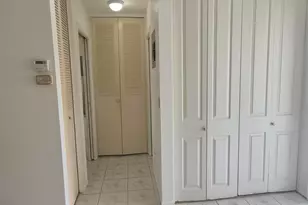 2805 Crosley Dr E, West Palm Beach, FL 33415 - Photo 13