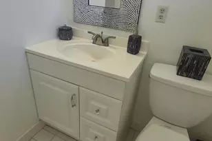 2805 Crosley Dr E, West Palm Beach, FL 33415 - Photo 11